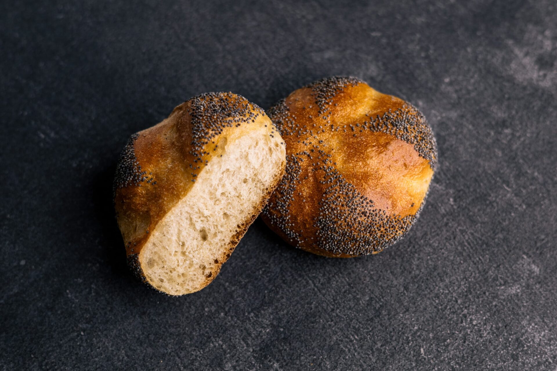 Mohnbrötchen der Bäckerei Behrens